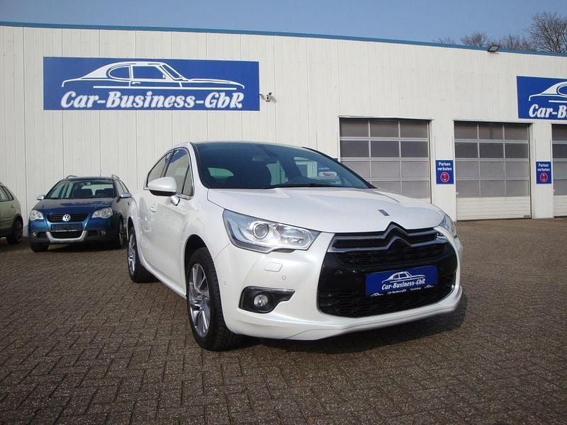 Gebraucht Citroën DS4 So Chic 163 PS (119 kW) 2014 Weiß Kleinwagen