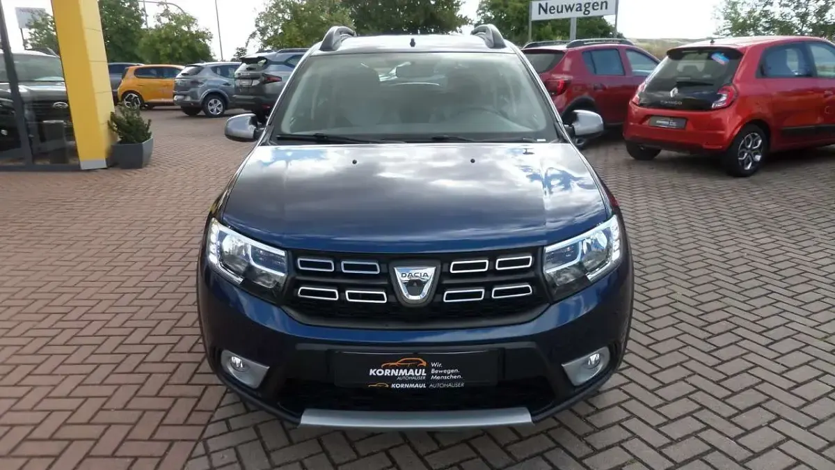 Gebraucht Dacia Sandero Essentiel 90 PS (66 kW) 2019 Kosmosblau (blau) Limousine