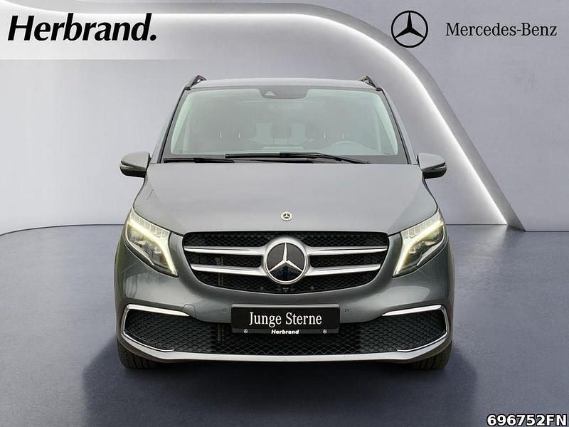 Gebraucht Mercedes V300 237 PS (174 kW) 2022 Grau Van / Kleinbus