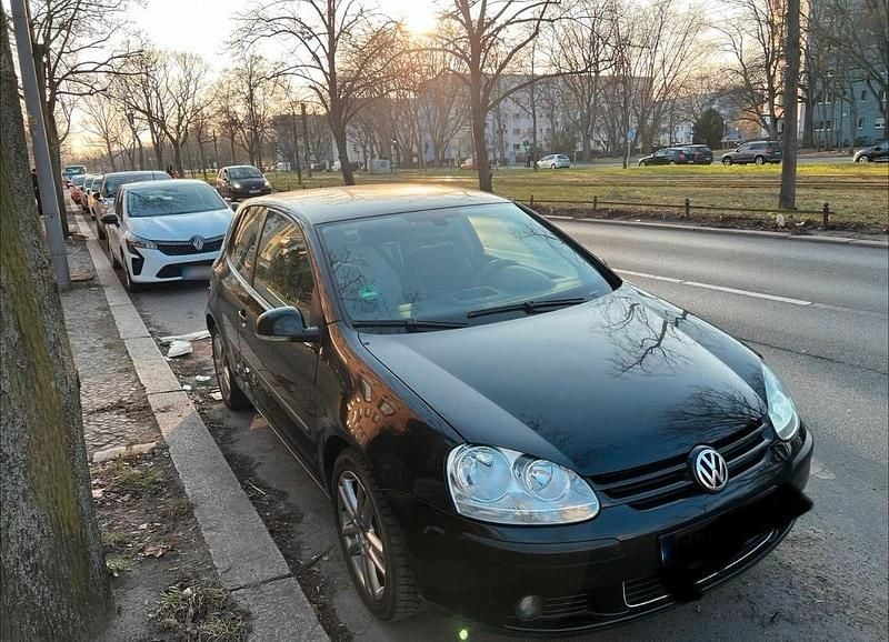 Gebraucht VW Golf 90 PS (66 kW) 2004 Schwarz Coupé