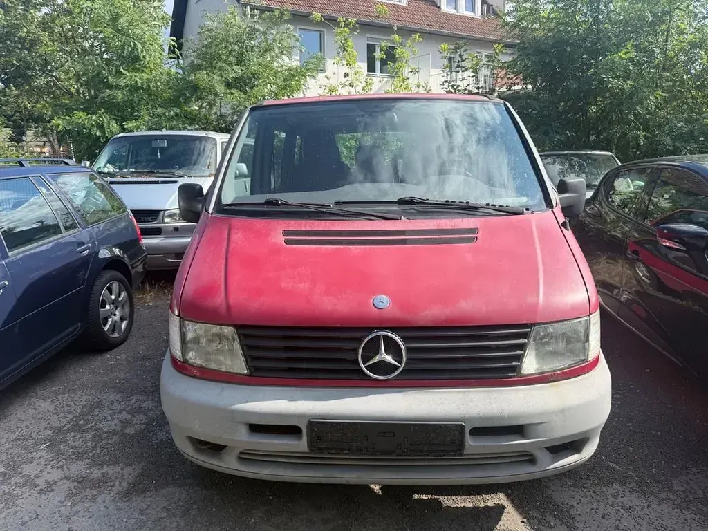 Gebraucht Mercedes Vito 122 PS (89 kW) 2003 Rot Van