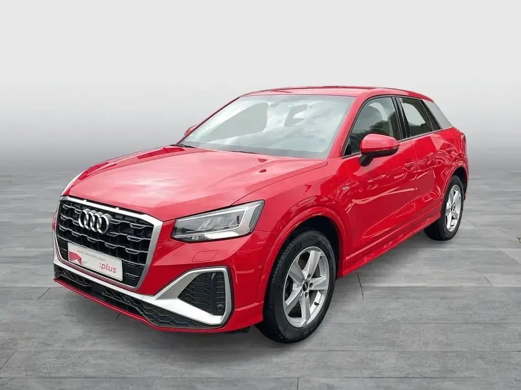 Gebraucht Audi Q2 S-Line 110 PS (80 kW) 2021 Tangorot metallic SUV