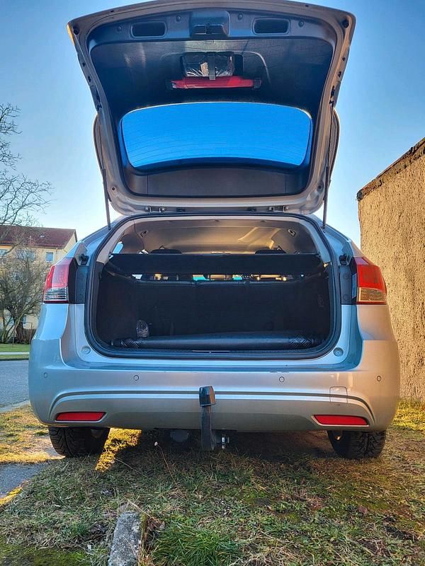 Gebraucht Chevrolet Cruze 131 PS (96 kW) 2013 Grau Kombi