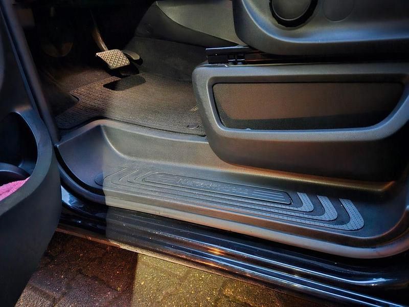 Gebraucht Mercedes V250 Edition 190 PS (139 kW) 2022 Schwarz Van / Kleinbus