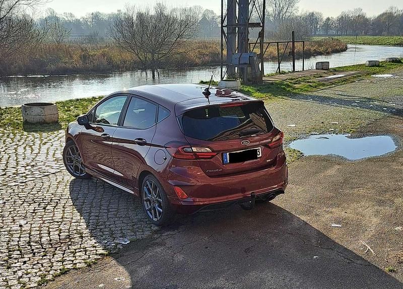 Gebraucht Ford Fiesta ST 125 PS (91 kW) 2022 Rot Kleinwagen