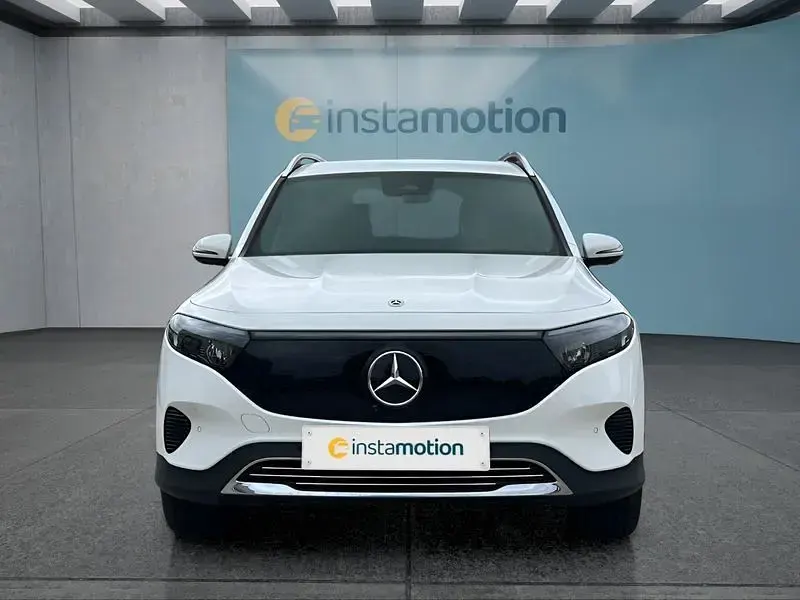 Gebraucht Mercedes EQB300 167 kW (228 PS) 2025 Weiß SUV