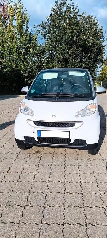 Weiß Gebraucht 2008 Smart ForTwo Coupé Passion Coupé | 3.999 € (Fairer Preis) - Bild 1/4