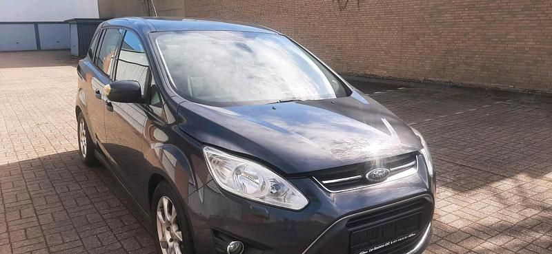 Gebraucht Ford Grand C-Max 140 PS (102 kW) 2011 Van / Kleinbus