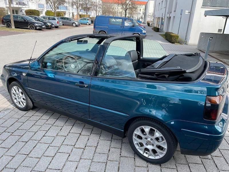Gebraucht VW Golf Cabriolet Conceptline 116 PS (85 kW) 2002 Blau Cabrio