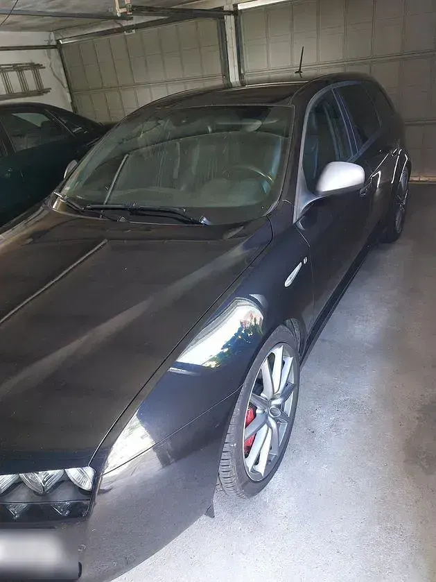 Gebraucht Alfa Romeo 159 170 PS (125 kW) 2012 Schwarz Kombi
