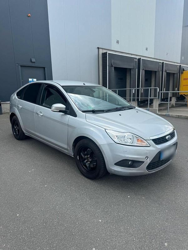 Second-hand Ford Focus 101 CP (74 kW) 2009 Argintiu Hatchback