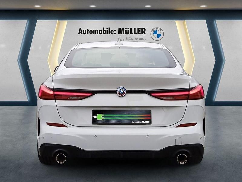 Gebraucht BMW 220 M Sport 178 PS (130 kW) 2022 Alpinweiss iii Coupé