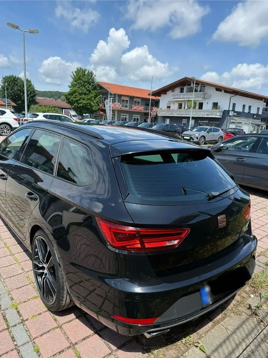 Gebraucht Seat Leon 4Drive 300 PS (220 kW) 2019 Schwarz Kombi