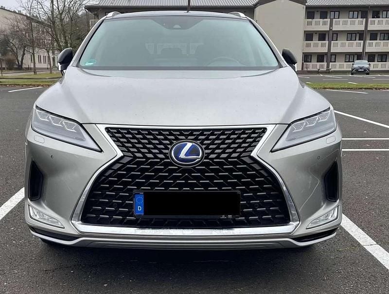 Gebraucht Lexus RX450h 313 PS (230 kW) 2022 Silber SUV