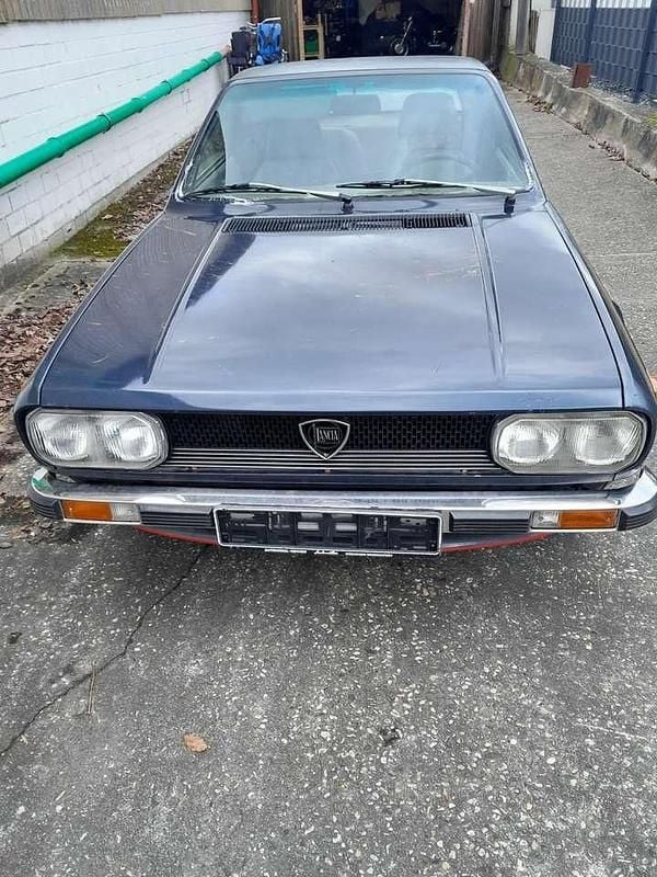 Gebraucht Lancia Beta 116 PS (85 kW) 1978 Blau Cabrio