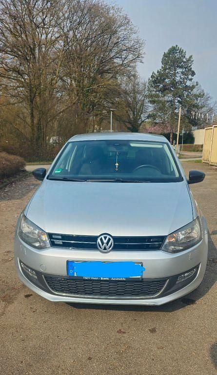 Gebraucht VW Polo Style 60 PS (44 kW) 2012 Silber Kleinwagen