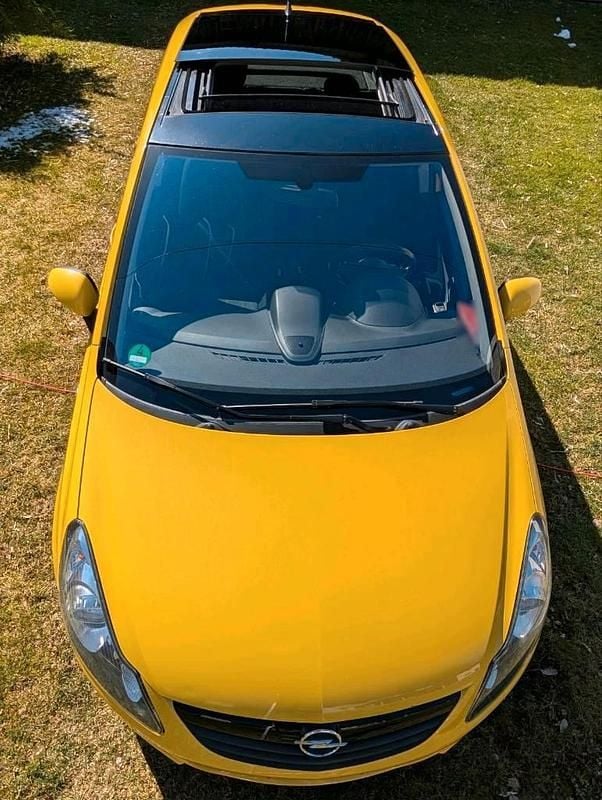 Gebraucht Opel Corsa 101 PS (74 kW) 2010 Gelb Kleinwagen
