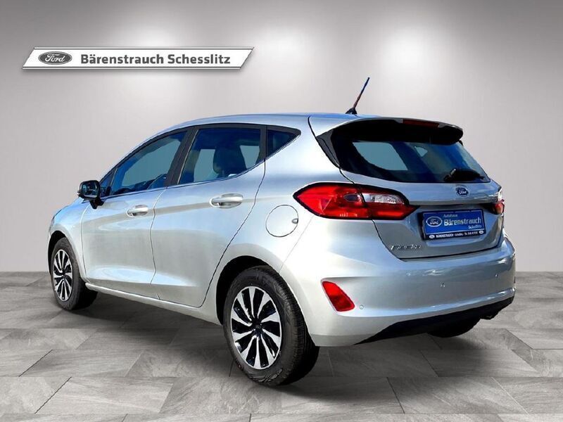 Gebraucht Ford Fiesta Titanium 75 PS (55 kW) 2022 Silber (polarsilber metallic) Kleinwagen