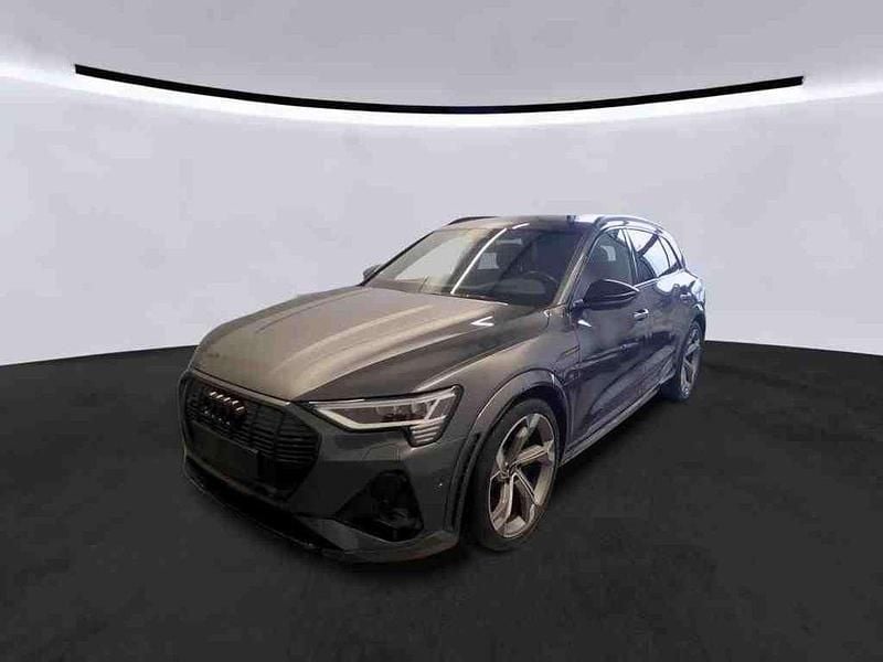 Daytonagrau perleffekt Gebraucht 2022 Audi e-tron Performance SUV | 44.740 € (Fairer Preis) - Bild 1/4