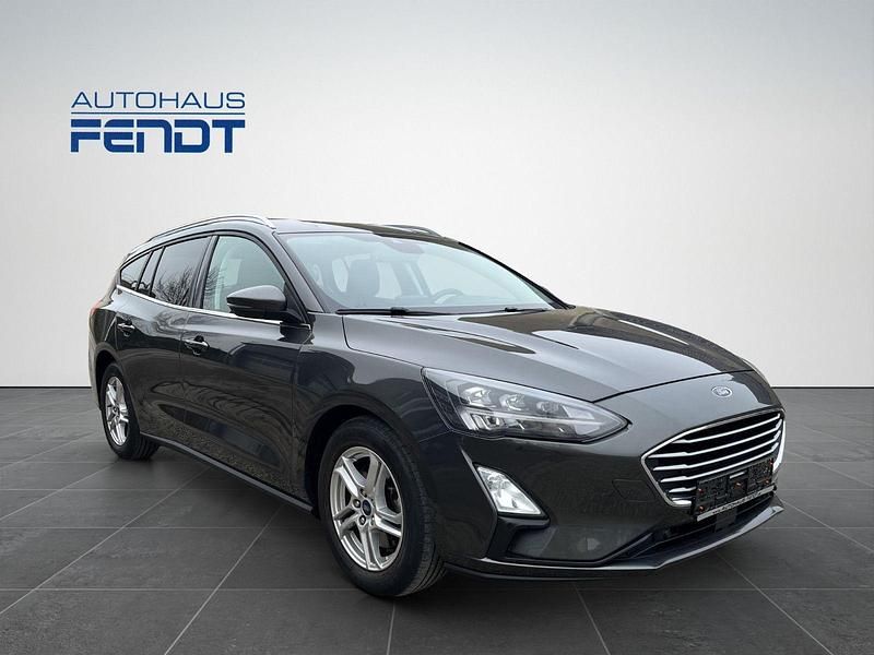 Gebraucht Ford Focus 120 PS (88 kW) 2021 Grau Kombi
