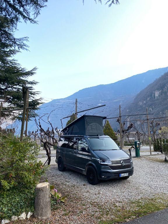 Grau Gebraucht 2021 VW California Beach Van | 49.600 € (Superpreis) - Bild 1/3