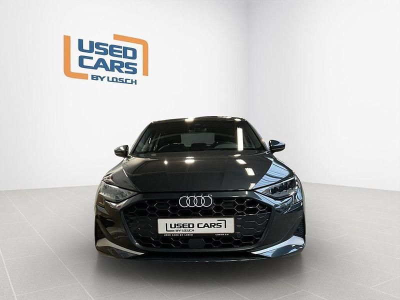 Gebraucht Audi A3 Advanced 116 PS (85 kW) 2024 Grau Limousine