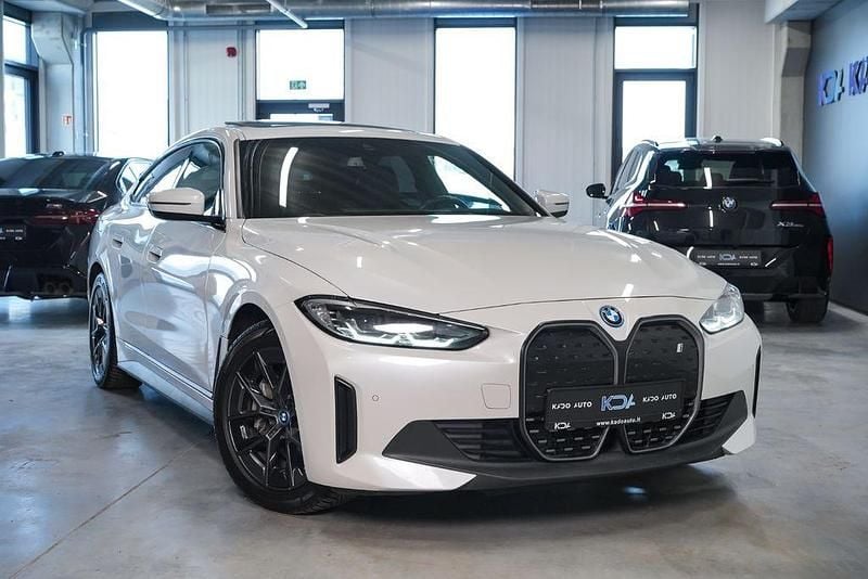 Gebraucht BMW i4 250 kW (340 PS) 2023 Weiß Limousine