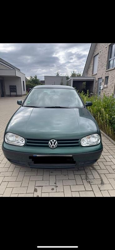 Grün Gebraucht 1998 VW Golf IV Kleinwagen | 1.500 € (Fairer Preis) - Bild 1/4