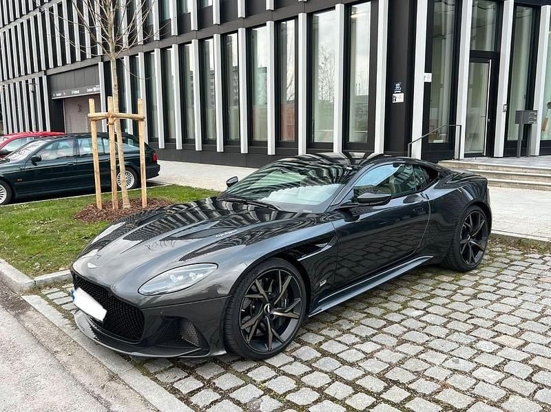 Gebraucht Aston Martin DBS 725 PS (533 kW) 2018 Grau Coupé