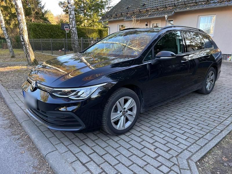 Gebraucht VW Golf VIII 150 PS (110 kW) 2022 Schwarz Kombi