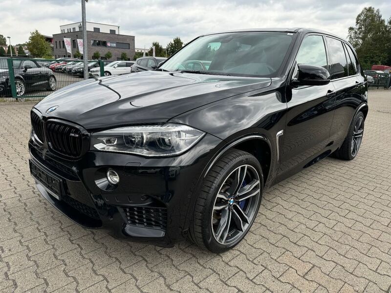 Schwarz Gebraucht 2018 BMW X5 M Performance SUV | 51.995 € (Etwas zu teuer) - Bild 1/4