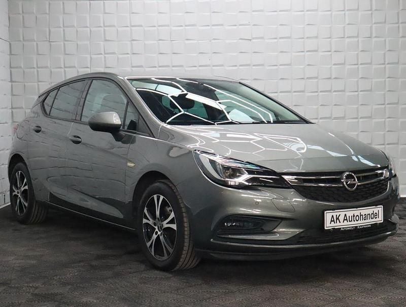 Usata Opel Astra Active 105 CV (77 kW) 2017 Grigio Berlina