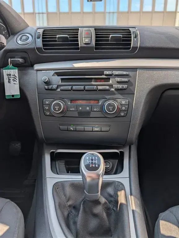 Gebraucht BMW 116 Basis 122 PS (89 kW) 2008 Blau Kleinwagen