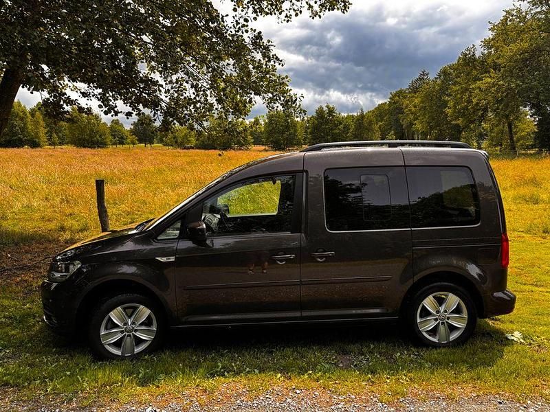 Braun Gebraucht 2016 VW Caddy Van / Kleinbus | 14.700 € (Superpreis) - Bild 1/4