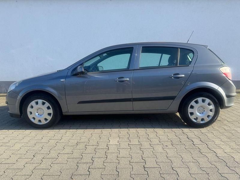 Gebraucht Opel Astra 105 PS (77 kW) 2006 Grau Limousine