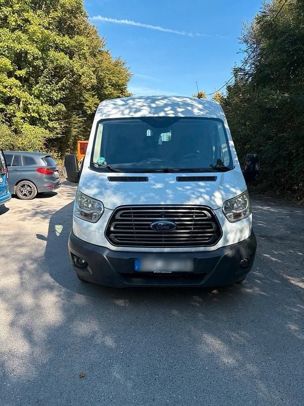 Weiß Gebraucht 2015 Ford Transit Van | 10.999 € (Fairer Preis) - Bild 1/4