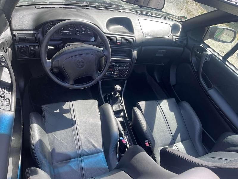 Gebraucht Opel Astra Cabriolet Edition 75 PS (55 kW) 1997 Grün Cabrio