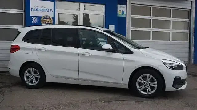 Gebraucht BMW 216 Gran Tourer Advantage 116 PS (85 kW) 2018 Weiß Van / Kleinbus