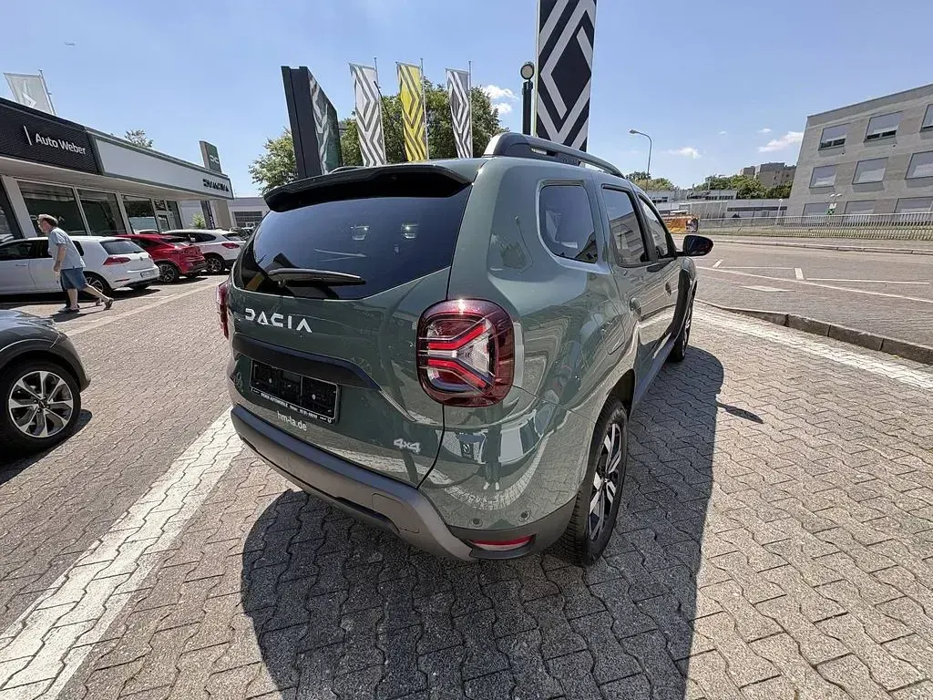Gebraucht Dacia Duster Journey 114 PS (83 kW) 2023 Grün SUV