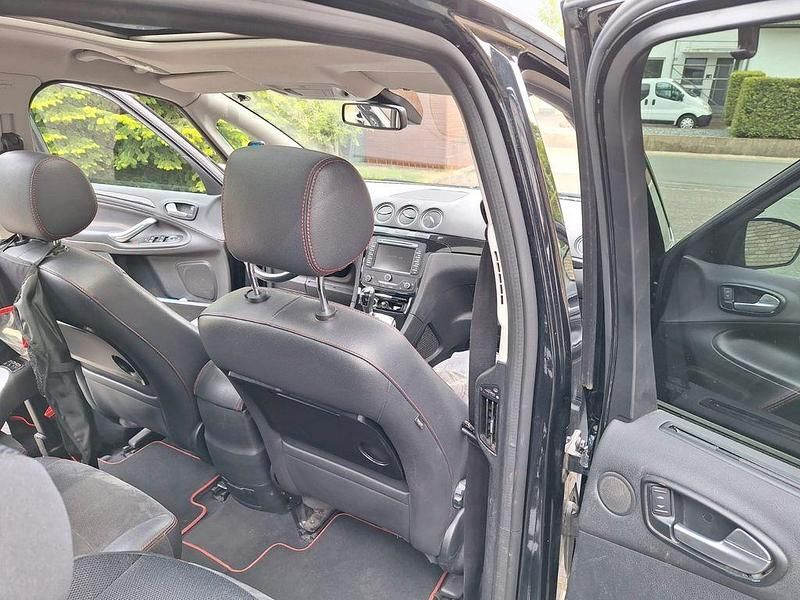 Gebraucht Ford S-MAX Titanium S 200 PS (147 kW) 2013 Schwarz Van / Kleinbus