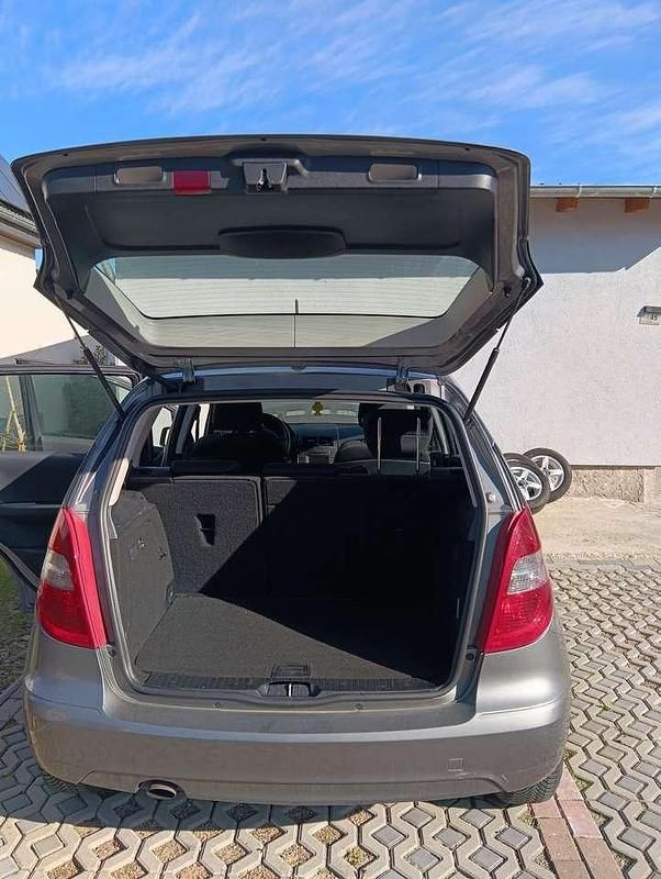 Gebraucht Mercedes A150 95 PS (69 kW) 2008 Grau Kleinwagen