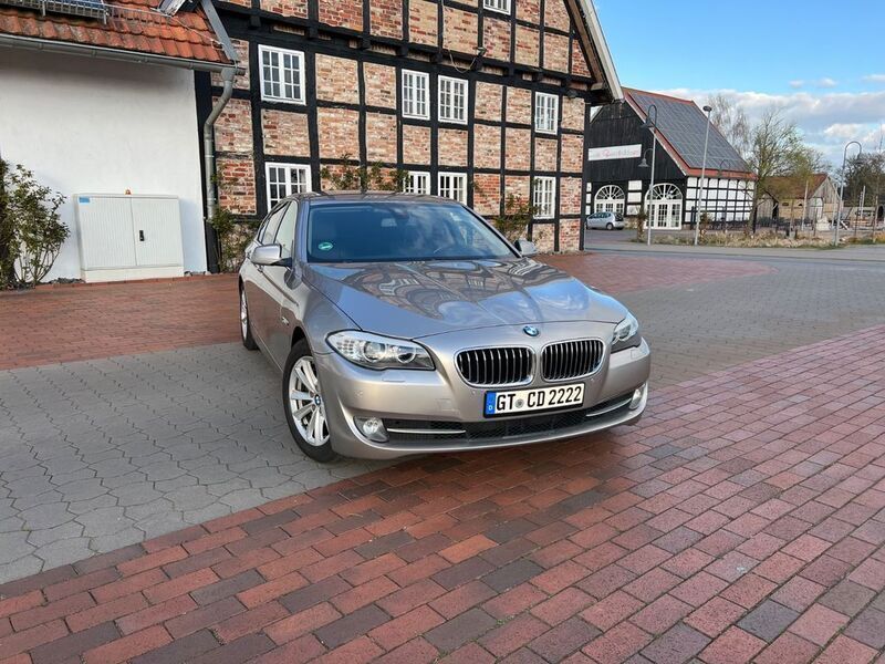 Beige Gebraucht 2012 BMW 530 Limousine | 9.990 € (Superpreis) - Bild 1/4