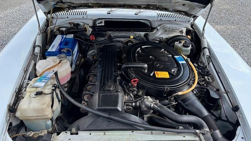 Gebraucht Mercedes SL300 179 PS (131 kW) 1986 Weiß Cabrio