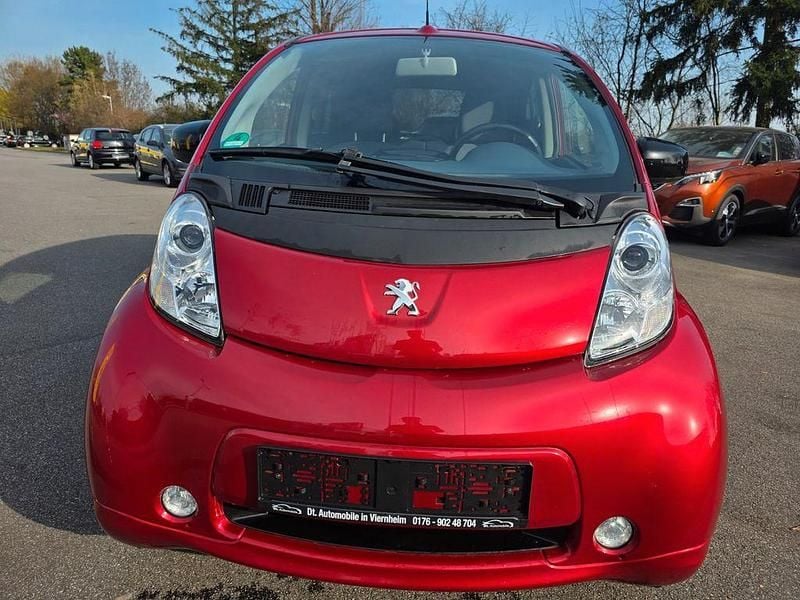 Gebraucht Peugeot iON 49 kW (67 PS) 2018 Rot Kleinwagen