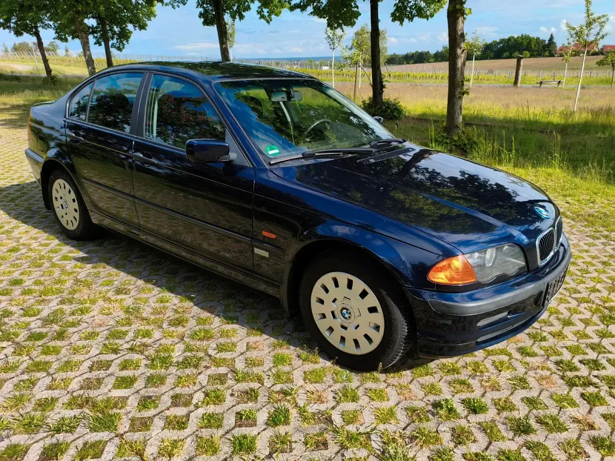 Gebraucht BMW 316 105 PS (77 kW) 2000 Blau Limousine