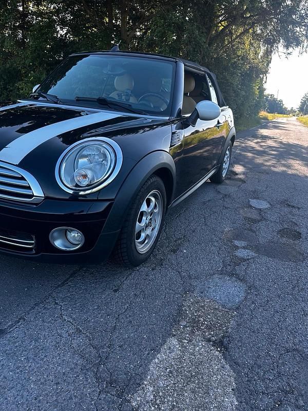 Schwarz Gebraucht 2010 Mini Cooper Cabriolet Cabrio | 3.850 € (Superpreis) - Bild 1/4