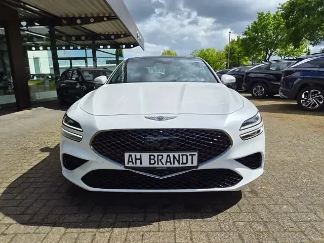 Usata Genesis G70 Sport 200 CV (147 kW) 2024 Bianco Berlina