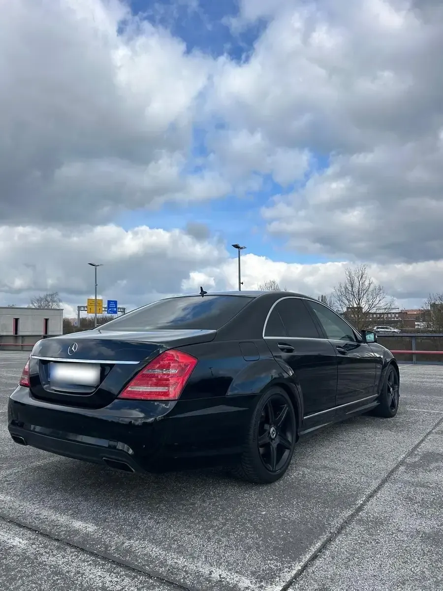 Gebraucht Mercedes 350 235 PS (172 kW) 2010 Schwarz Limousine