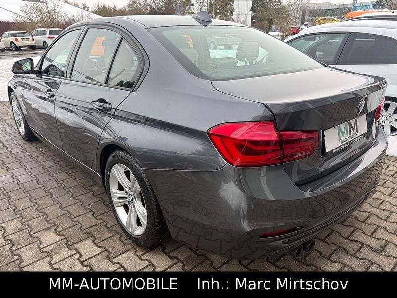 Gebraucht BMW 320 Sport Line 190 PS (139 kW) 2017 Mineralgrau Limousine