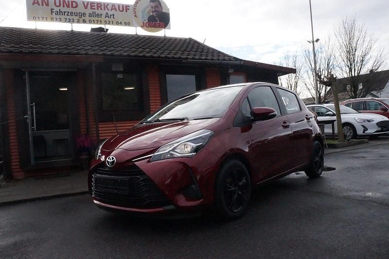 Gebraucht 2018 Toyota Yaris Comfort Kleinwagen | 8.990 € (Guter Preis) - Bild 1/4